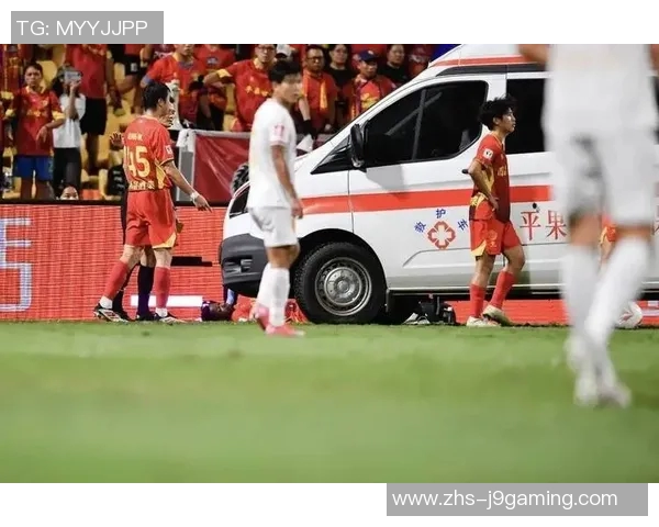 中国足球赛场频现打架事件引发热议球迷与球员的冲突何时才能终止 中国足球赛场频现打架事件引发热议球迷与球员的冲突何时才能终止